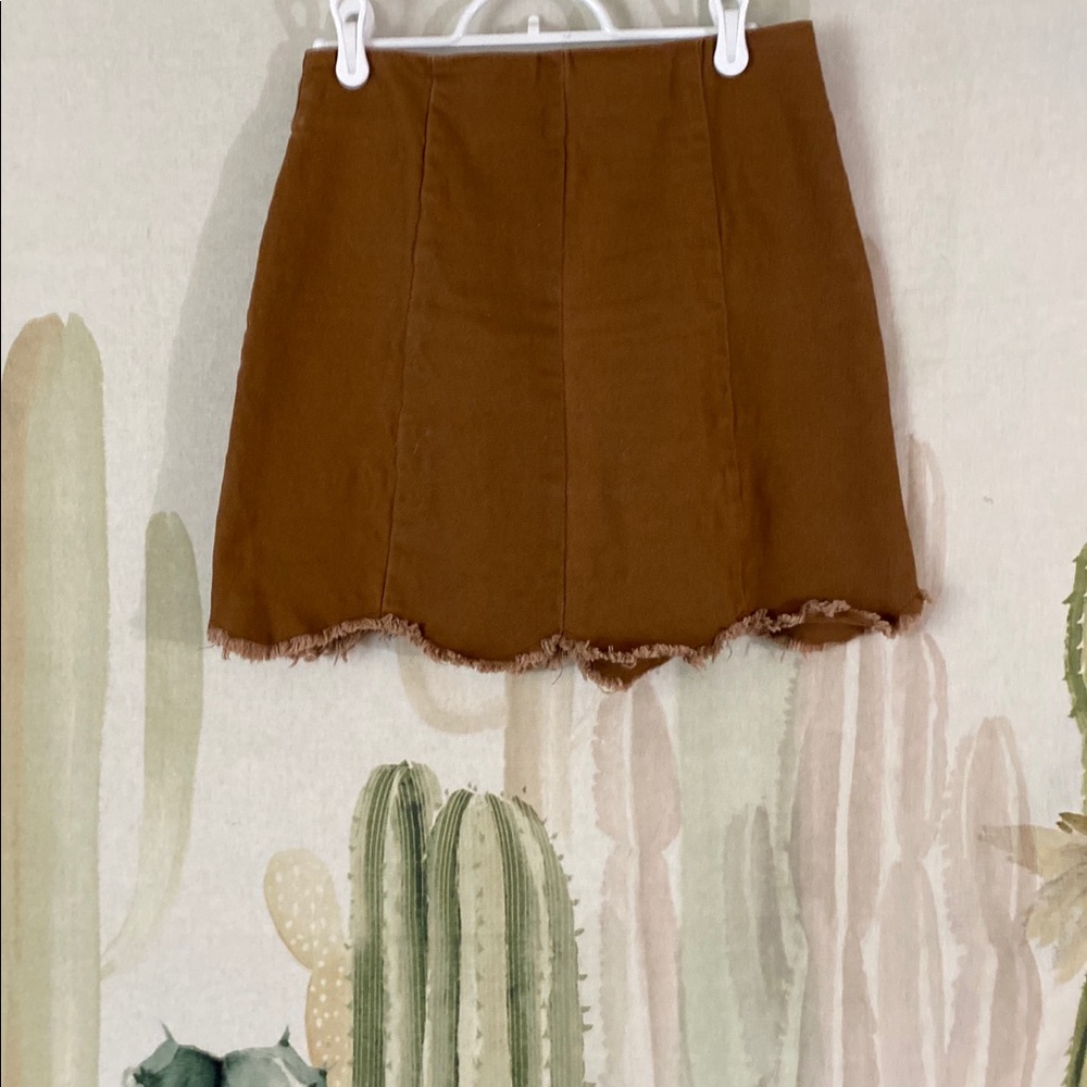 Very J Scalloped Frayed High Waisted Skirt